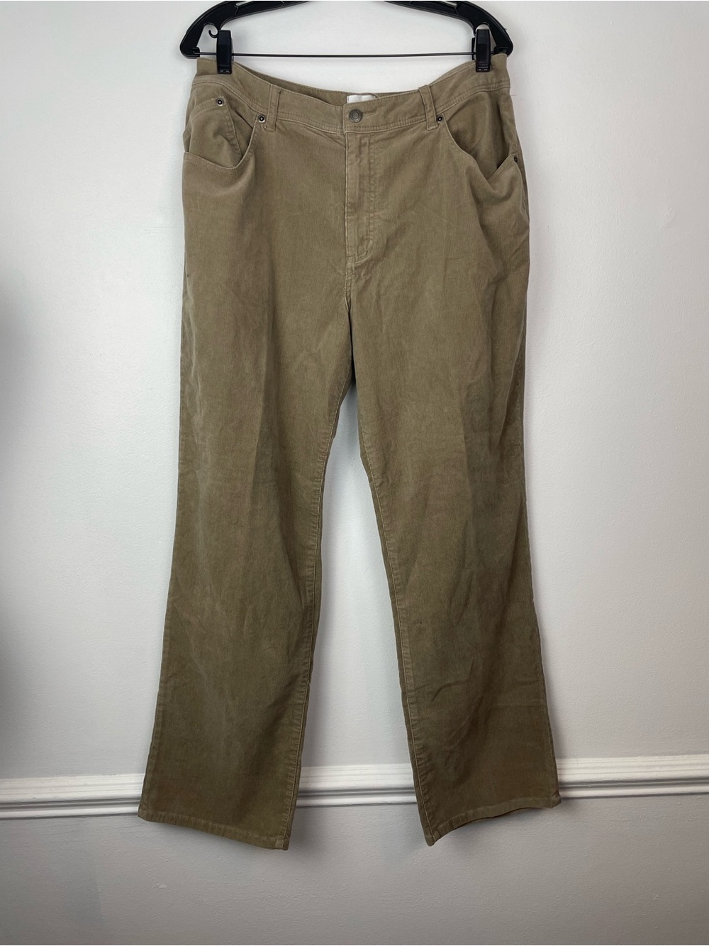 Chico's Khaki Corduroy Pants - Classic Straight Fit Size 2.5 (Size 14)